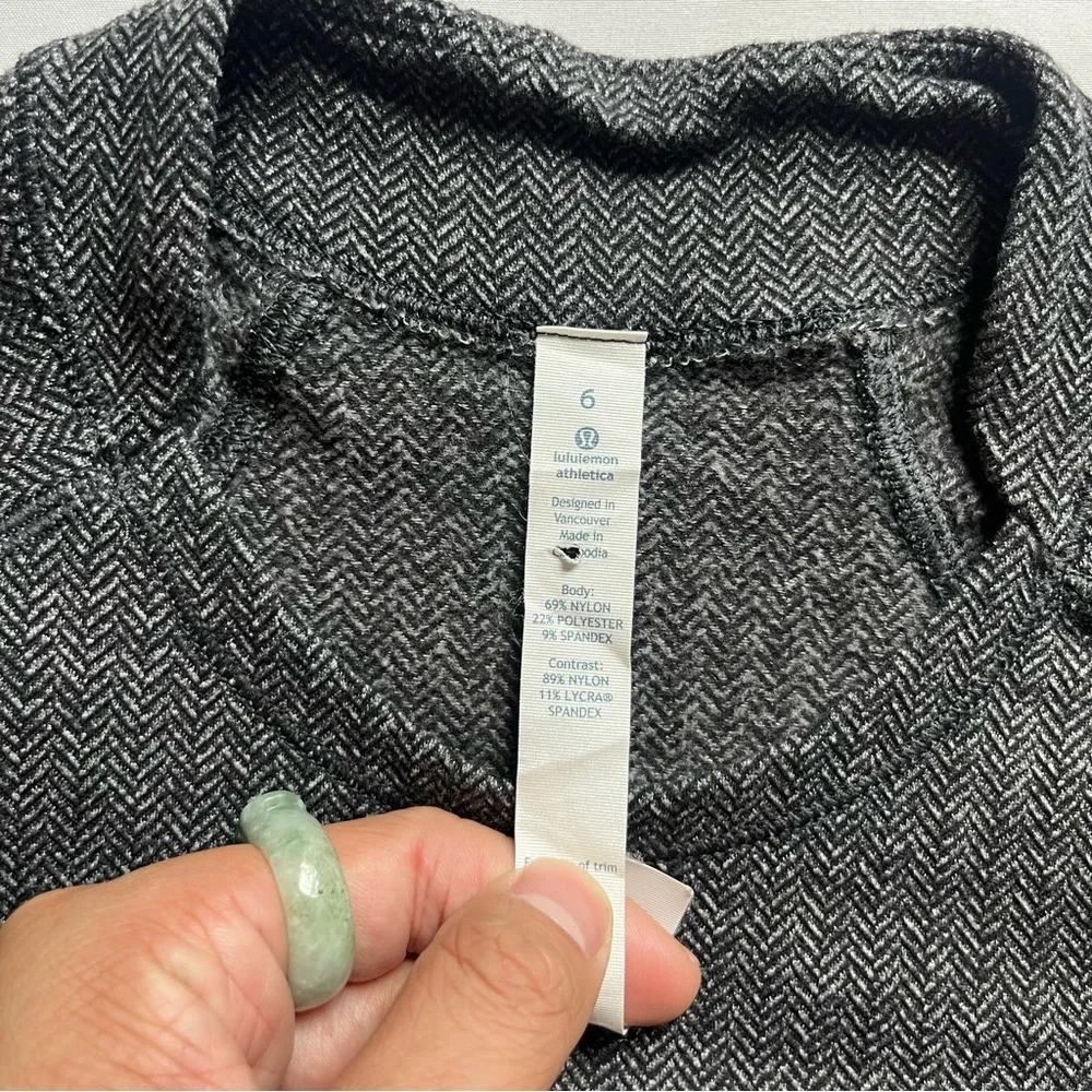 LULULEMON ATHLETICA grey herringbone knit athletic long sleeve‎ sweater top